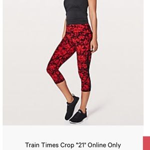 Barely worn Lululemon Train Times Crop sz. 4